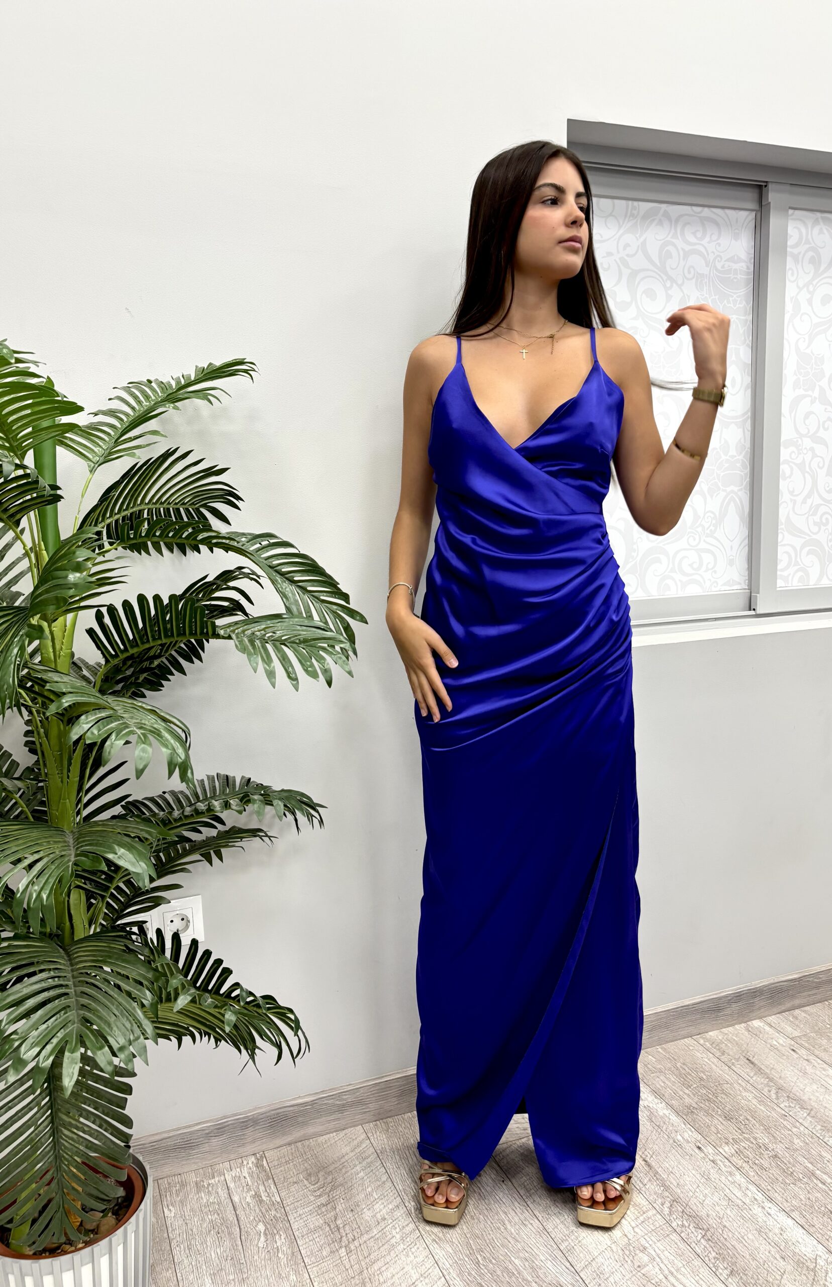 Vestido Largo Satinado Drapeado Ajustado Azul Tinta