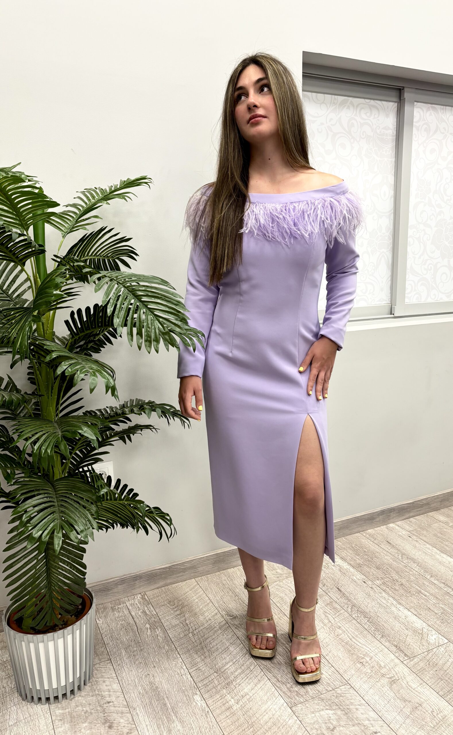 Vestido Plumas Lila