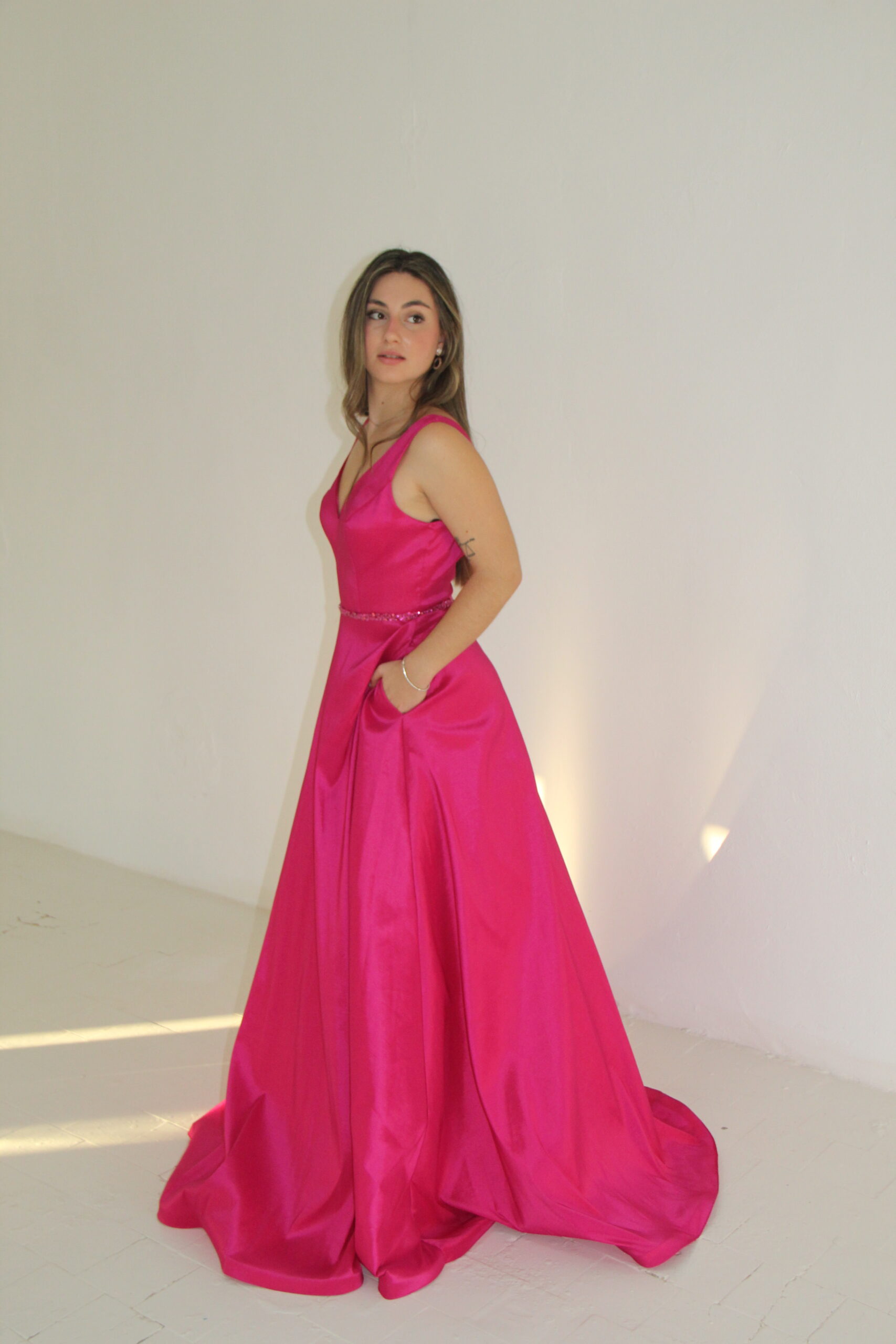 Vestido Rosa con Detalle en la Cintura