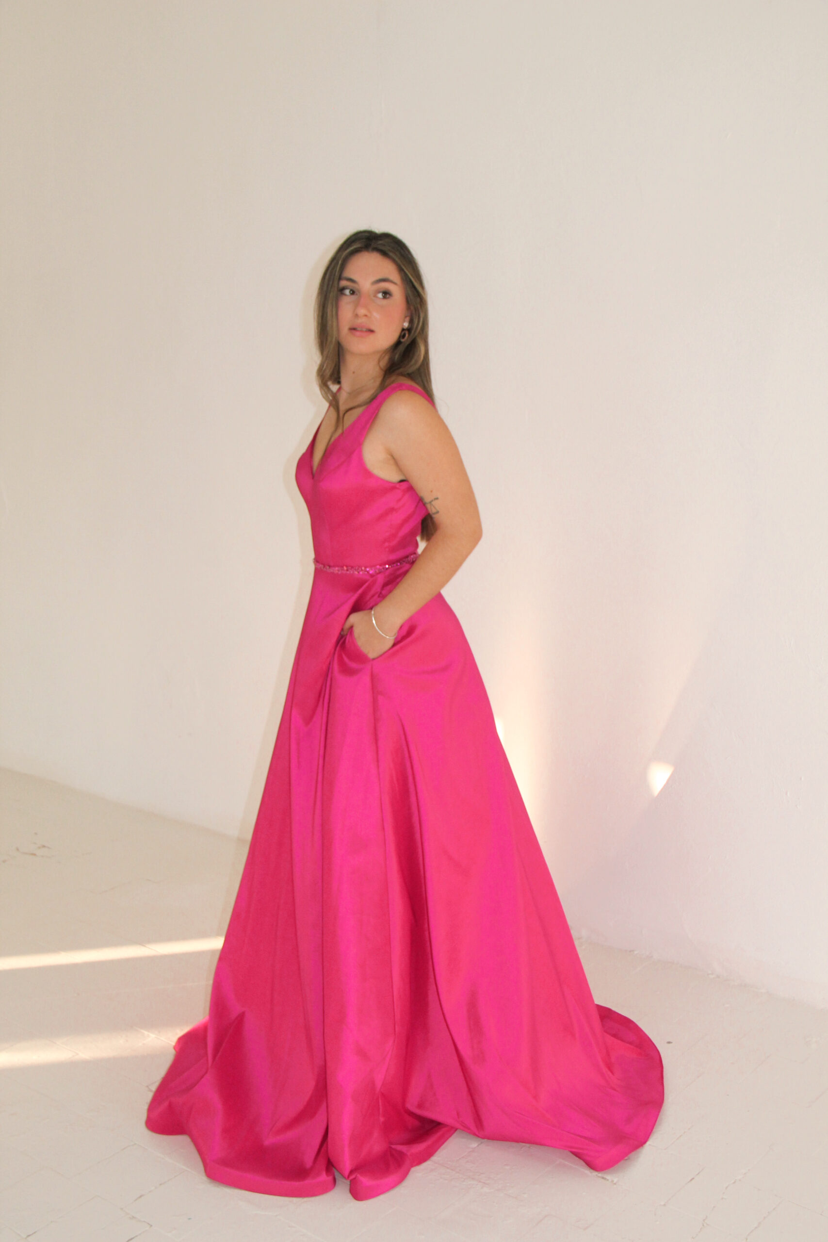 Vestido Rosa con Detalle en la Cintura