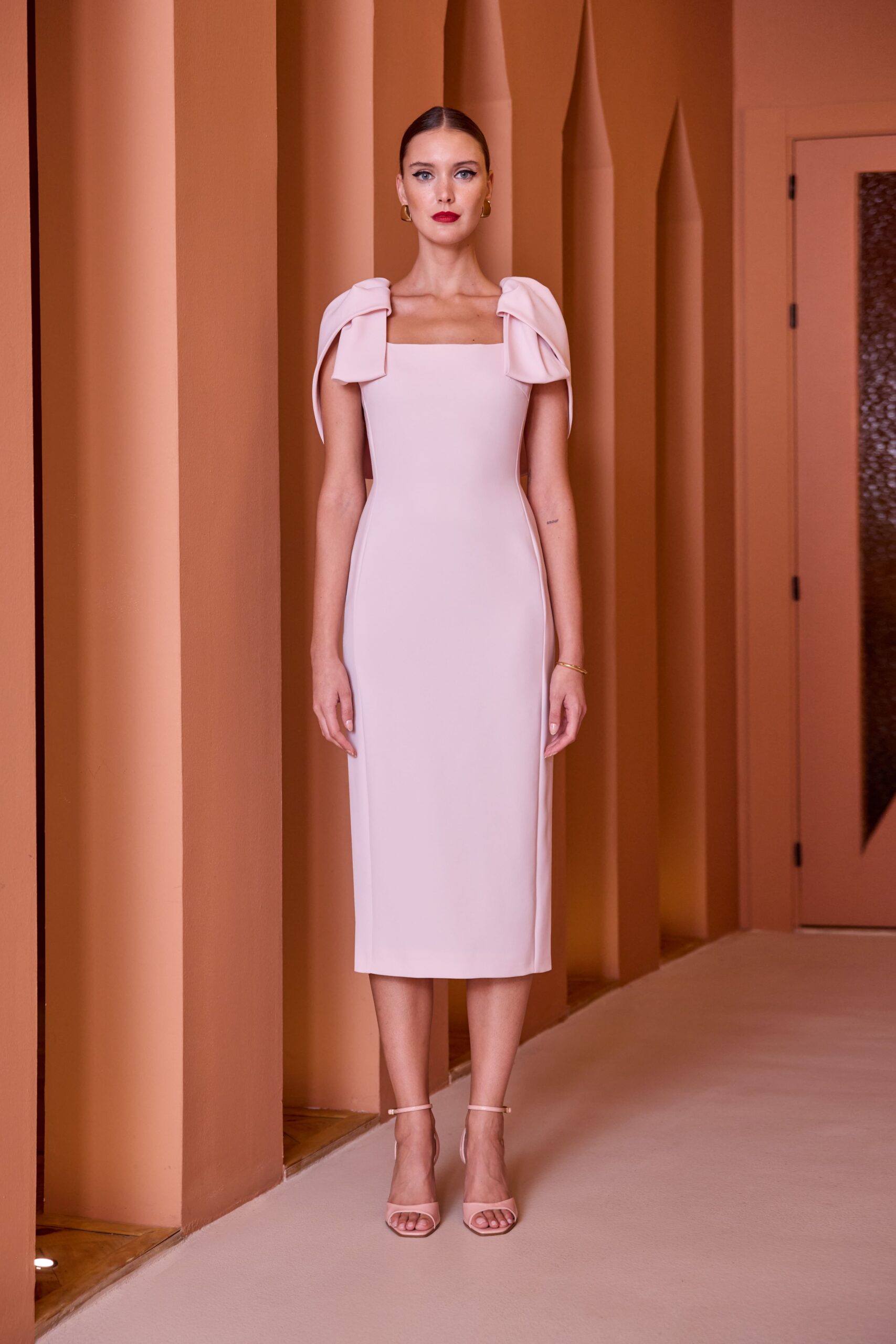 Vestido Midi Nude Capa