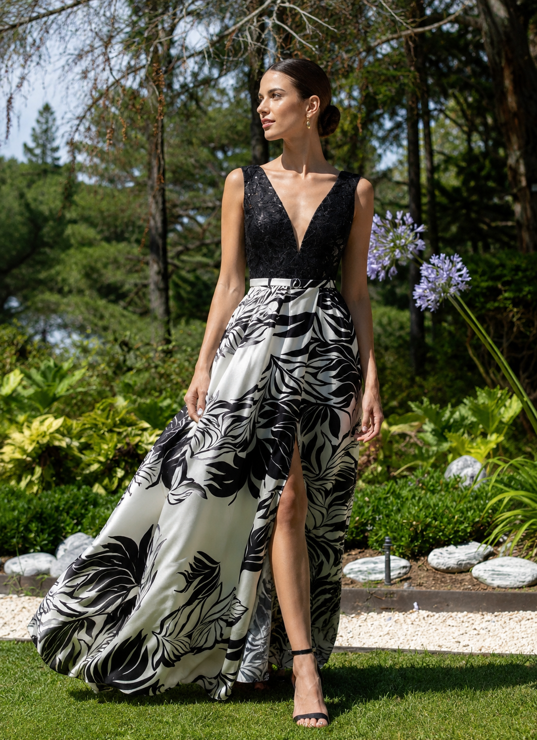 Vestido Largo Blanco y Negro Brillos